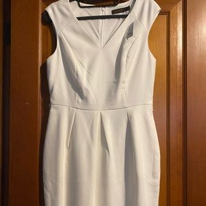 NWT The Limited cream sheath dress, short cap sleeve, v-neck, sz 8, very pretty